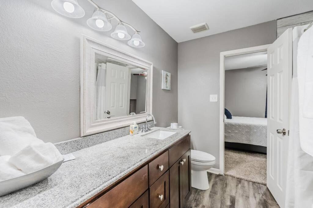 فورت وورث Cozy 2 Bedroom Apt 9Ml From Downtown Ft Worth المظهر الخارجي الصورة