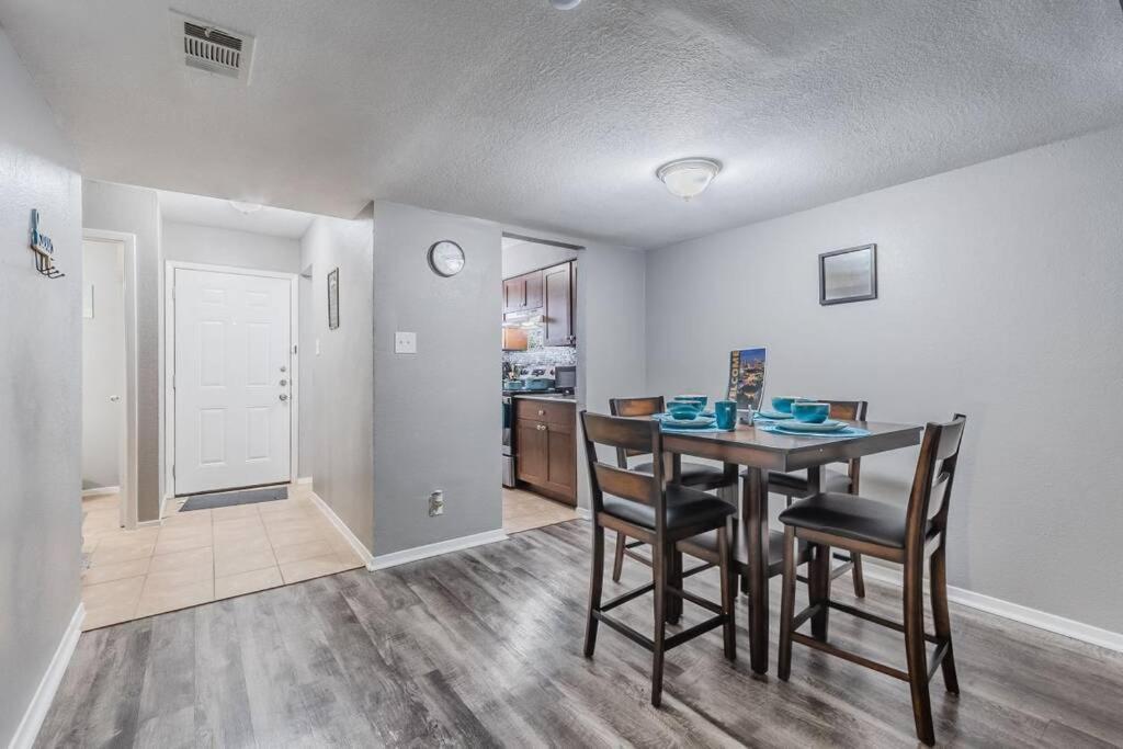 فورت وورث Cozy 2 Bedroom Apt 9Ml From Downtown Ft Worth المظهر الخارجي الصورة